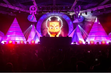 enchanted-valley-carnival